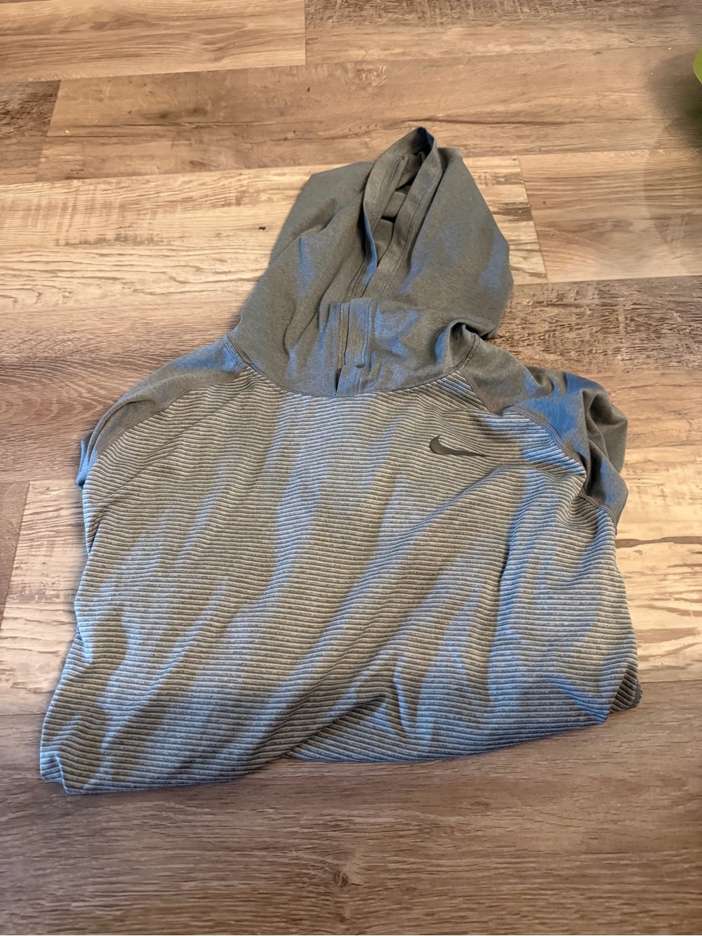 Nike Men's Gray Hooded Zip-Up Sweater